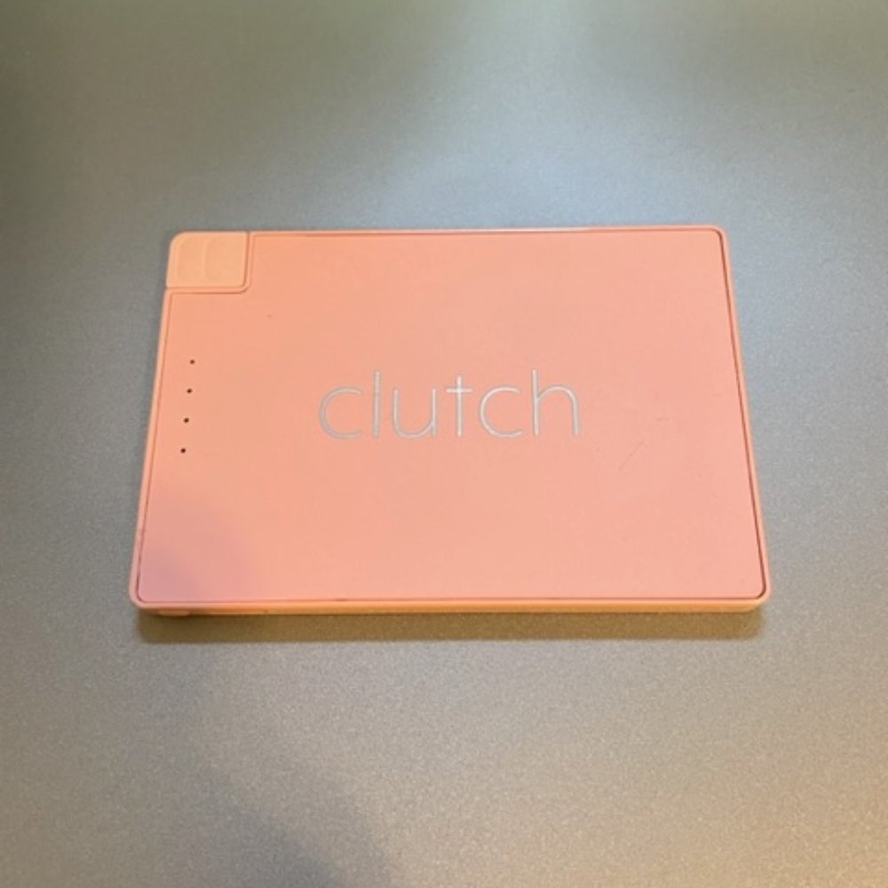 Clutch V3 iPhone Portable Battery Charger - Pink